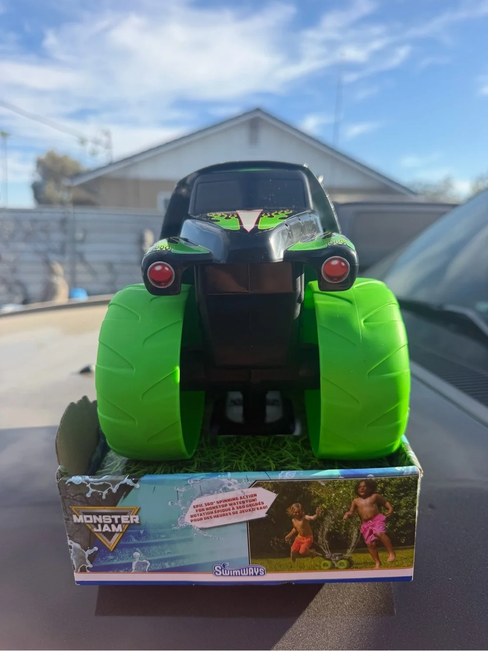 Monster Jam Swimways Grave Digger Sprinkler Toy - Neon Green